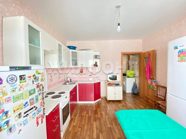 
   Продам 3-комнатную, 73.3 м², Приморская ул, 10/1

. Фото 4.
