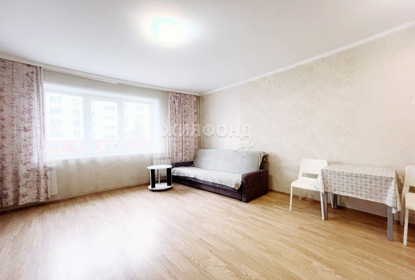 
   Продам студию, 32.5 м², В. Высоцкого ул, 64

. Фото 1.