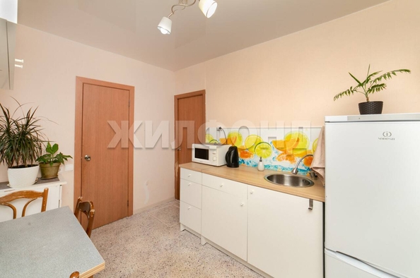 
   Продам дом, 57.3 м², Новосибирск

. Фото 4.