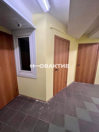 
   Продам помещение свободного назначения, 16.5 м², Орджоникидзе ул, 40

. Фото 1.