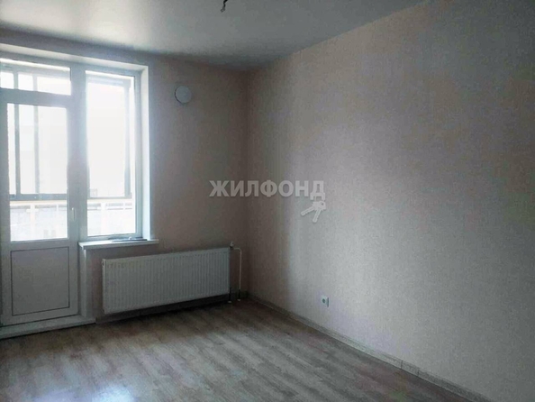 
   Продам 3-комнатную, 60.3 м², Петухова ул, 162

. Фото 3.