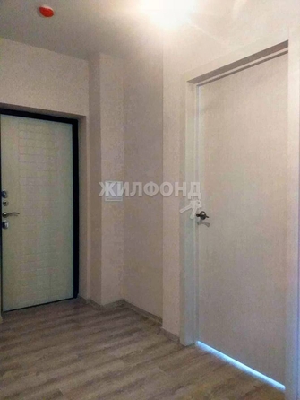 
   Продам 3-комнатную, 60.3 м², Петухова ул, 162

. Фото 7.