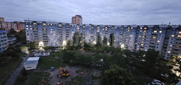 
   Продам 4-комнатную, 77.3 м², В. Высоцкого ул, 13

. Фото 23.