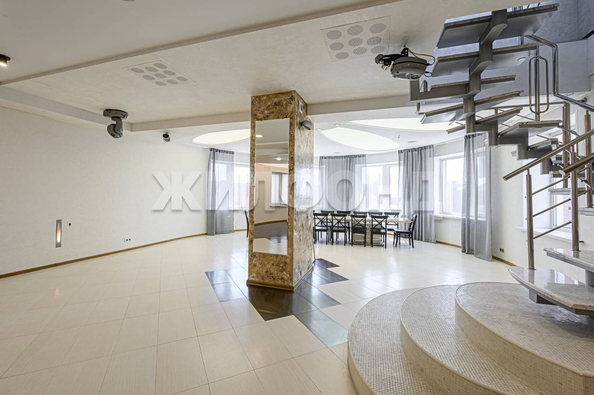 
   Продам дом, 745 м², Ленинское село

. Фото 10.