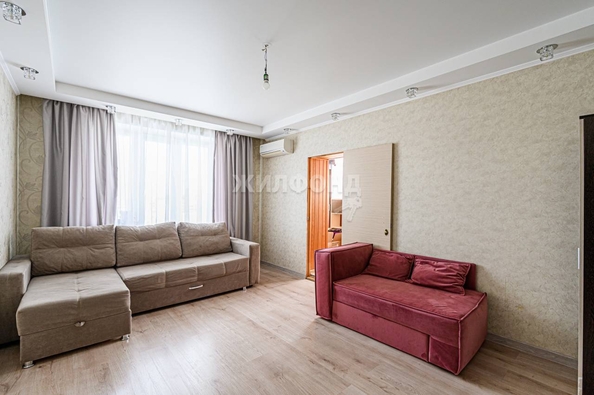 
   Продам 1-комнатную, 36.1 м², Авиастроителей ул, 11/1

. Фото 2.