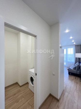 
   Продам 1-комнатную, 35.8 м², Ватутина ул, 93/3

. Фото 13.