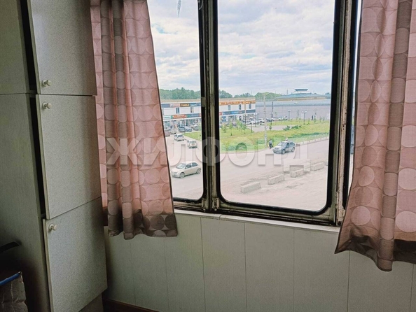 
   Продам 4-комнатную, 66.9 м², ЖКО Аэропорта ул, 25

. Фото 5.