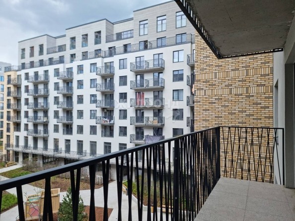 
   Продам 4-комнатную, 92.6 м², Большевистская ул, 88

. Фото 19.