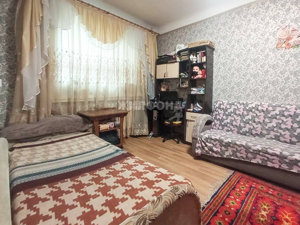 
   Продам 2-комнатную, 39.6 м², Падунская ул, 10

. Фото 3.