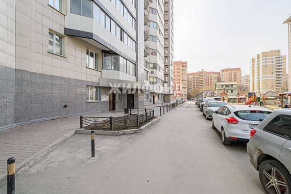 
   Продам 3-комнатную, 103.8 м², Орджоникидзе ул, 47

. Фото 15.