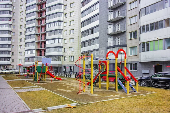 
   Продам 3-комнатную, 103.8 м², Орджоникидзе ул, 47

. Фото 28.