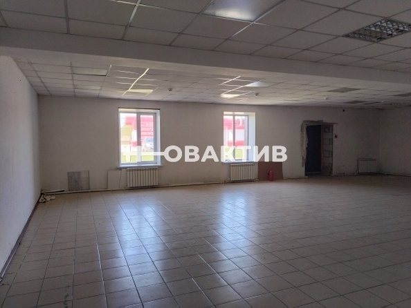 
   Сдам помещение свободного назначения, 443 м², Октябрьская ул, 8

. Фото 10.