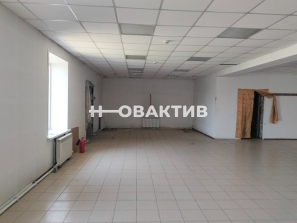 
   Сдам помещение свободного назначения, 443 м², Октябрьская ул, 8

. Фото 13.