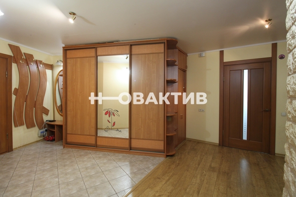 
   Продам 3-комнатную, 85.1 м², Семьи Шамшиных ул, 4

. Фото 7.