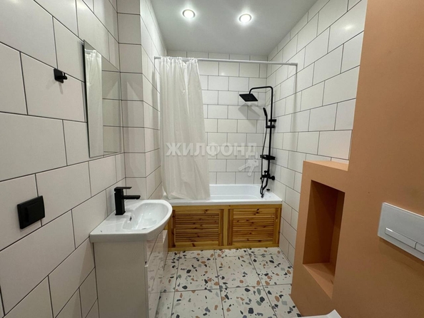 
   Продам 2-комнатную, 39.3 м², Коминтерна ул, 124

. Фото 19.