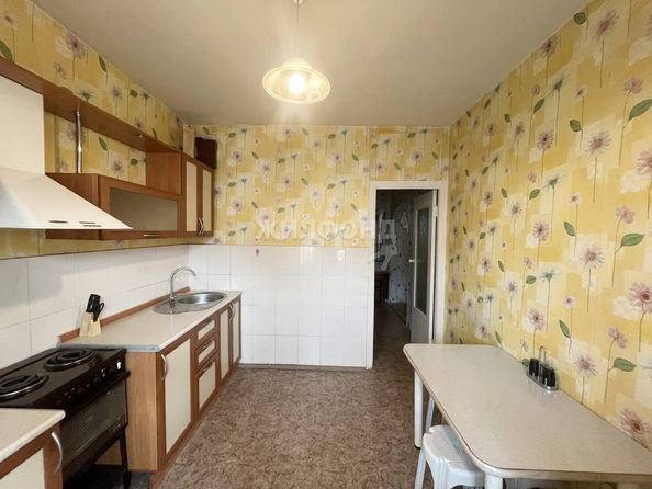 
   Продам 1-комнатную, 31.8 м², Громова ул, 23

. Фото 2.