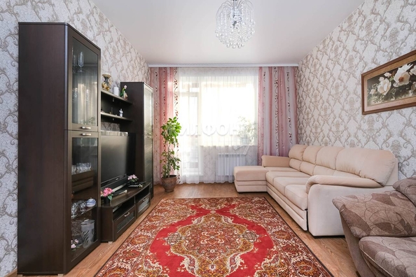 
   Продам 2-комнатную, 57.3 м², 7-й микрорайон, 19

. Фото 8.