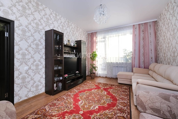 
   Продам 2-комнатную, 57.3 м², 7-й микрорайон, 19

. Фото 9.