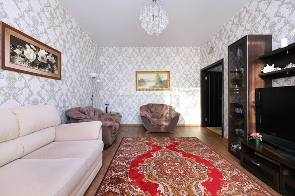 
   Продам 2-комнатную, 57.3 м², 7-й микрорайон, 19

. Фото 10.