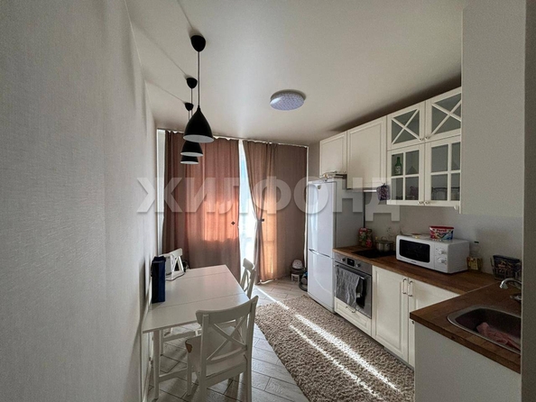 
   Продам 1-комнатную, 36.8 м², Немировича-Данченко ул, 144/1

. Фото 1.