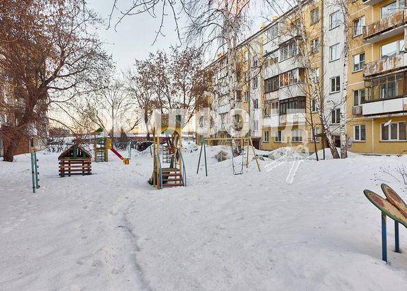 
   Продам 2-комнатную, 43.6 м², Новая Заря ул, 23

. Фото 4.