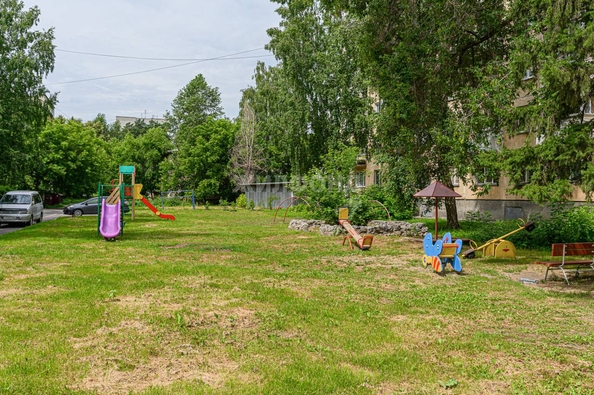 
   Продам 2-комнатную, 49.4 м², Героев Труда ул, 20

. Фото 18.