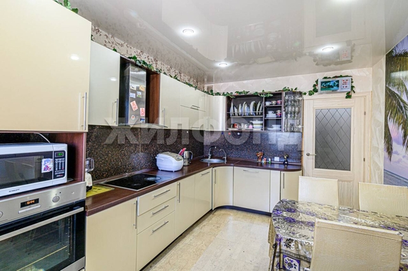 
  Продается 3-комн. квартира, 77 м², Виктора Уса ул, д. 3
. Фото 4.