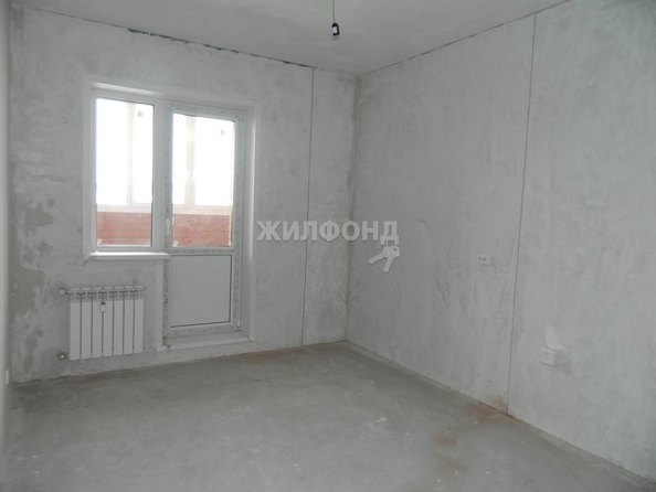 
   Продам 1-комнатную, 34.2 м², Героев Революции ул, 72

. Фото 10.