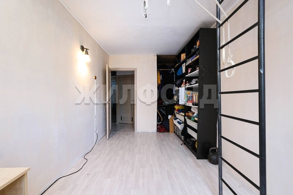 
   Продам 3-комнатную, 57.3 м², Палласа ул, 2/2

. Фото 16.