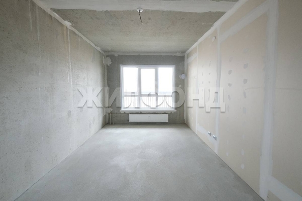 
   Продам 3-комнатную, 66.1 м², 3-й микрорайон, 25/1

. Фото 1.