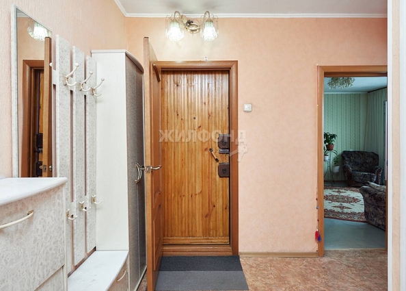 
   Продам 3-комнатную, 61.3 м², Лазурная ул, 14

. Фото 22.