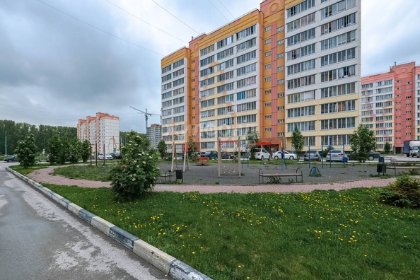 
   Продам 1-комнатную, 26 м², Петухова ул, 101

. Фото 25.