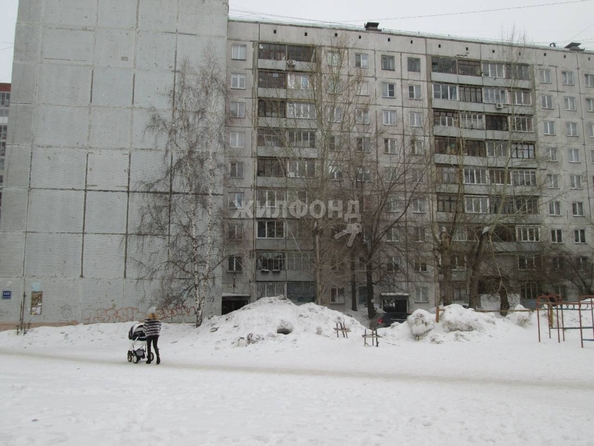 
   Продам 3-комнатную, 61.4 м², Кропоткина ул, 127

. Фото 2.