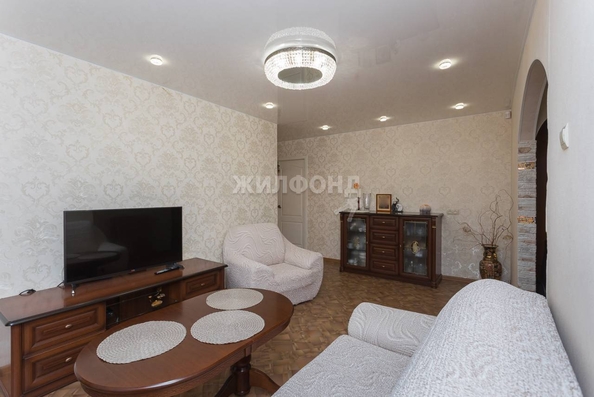 
   Продам 3-комнатную, 59 м², Новогодняя ул, 16

. Фото 1.