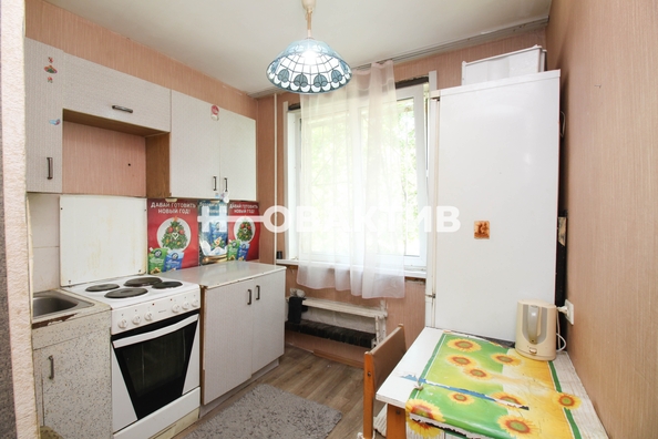 
   Продам 1-комнатную, 28.9 м², Полтавская ул, 37

. Фото 6.