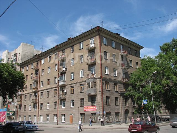 
   Продам 3-комнатную, 80.6 м², Орджоникидзе ул, 37

. Фото 1.