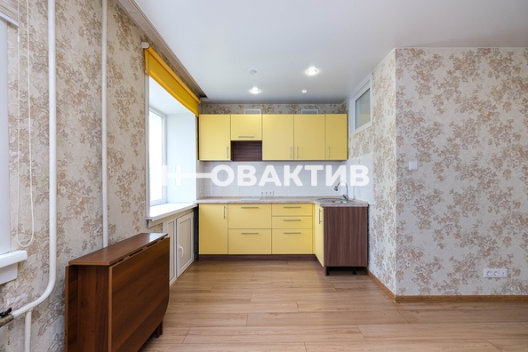 
   Продам 3-комнатную, 57.7 м², Блюхера ул, 37

. Фото 1.