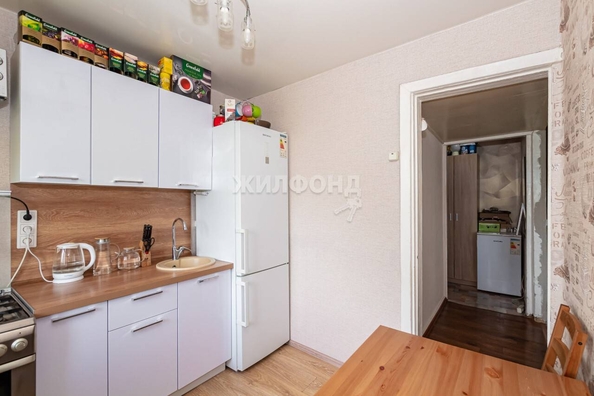 
   Продам 2-комнатную, 37.4 м², Ватутина ул, 33

. Фото 10.