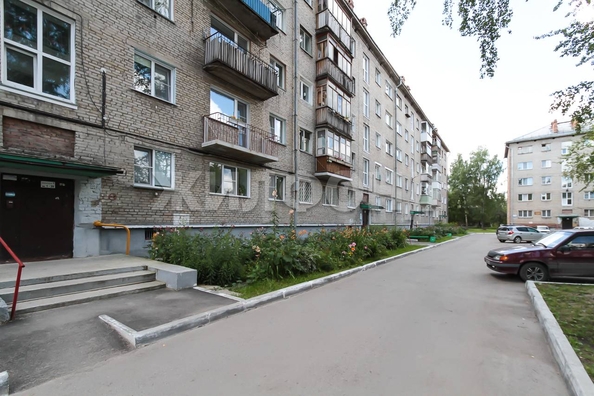 
  Продается 3-комн. квартира, 55.5 м², Макаренко ул, д. 21
. Фото 2.