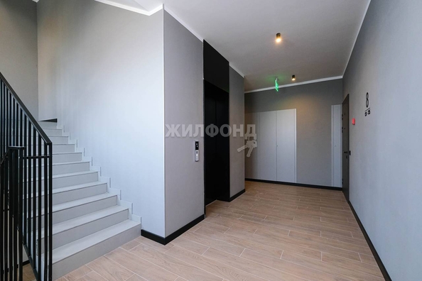 
   Продам 3-комнатную, 153.1 м², 3-й микрорайон, 2

. Фото 23.