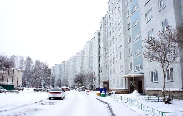 
   Продам 1-комнатную, 33.9 м², Краснообск, 7

. Фото 2.