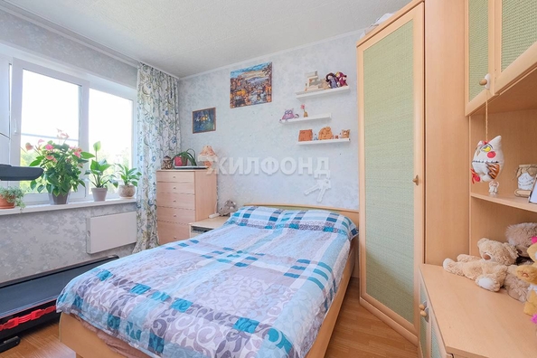 
   Продам 3-комнатную, 63.4 м², Зорге ул, 60

. Фото 3.