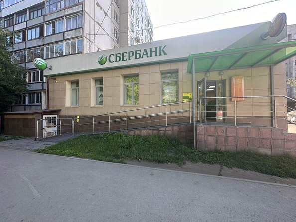 
   Продам помещение свободного назначения, 590.9 м², Петухова ул, 74

. Фото 1.