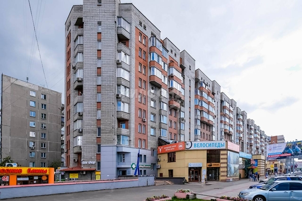 
   Продам 3-комнатную, 96.9 м², Гоголя ул, 42

. Фото 4.