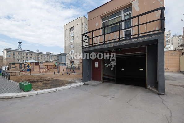 
   Продам 4-комнатную, 143 м², Романова ул, 25

. Фото 6.