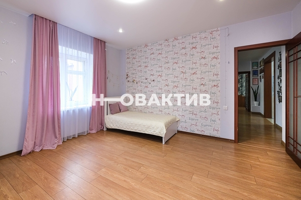 
   Продам таунхаус, 307.1 м², Новосибирск

. Фото 22.