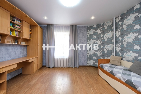 
   Продам таунхаус, 307.1 м², Новосибирск

. Фото 28.