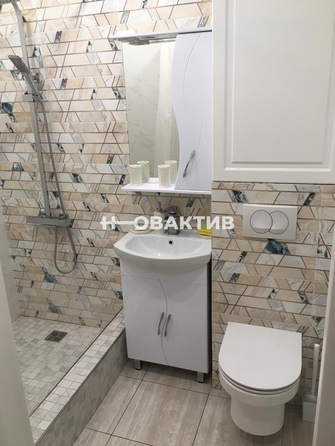 
   Продам 2-комнатную, 44.2 м², Комсомольская ул, 3

. Фото 20.