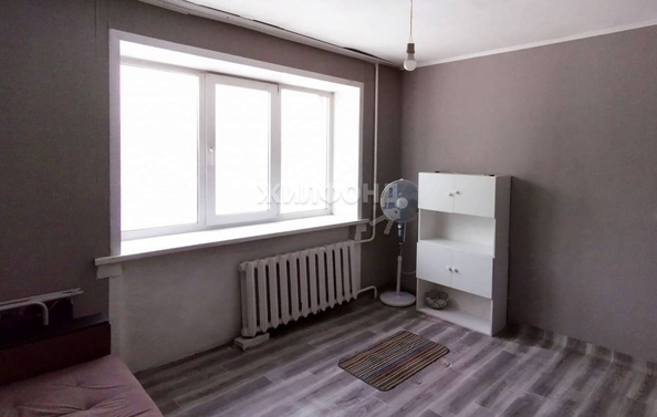 
   Продам студию, 18.5 м², Есенина ул, 9/1

. Фото 2.