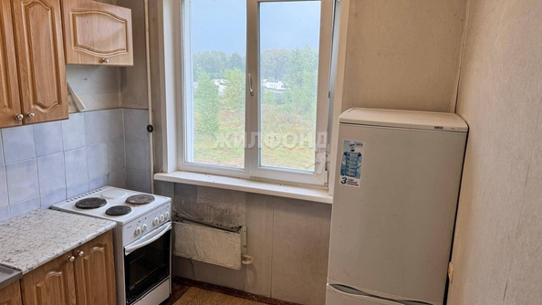 
   Продам 1-комнатную, 28.5 м², Солидарности ул, 99

. Фото 3.